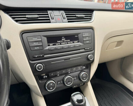 Коричневый Шкода Октавия, объемом двигателя 1.4 л и пробегом 132 тыс. км за 11990 $, фото 3 на Automoto.ua