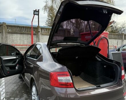 Коричневий Шкода Октавія, об'ємом двигуна 1.6 л та пробігом 197 тис. км за 10500 $, фото 6 на Automoto.ua