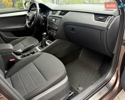 Коричневий Шкода Октавія, об'ємом двигуна 1.4 л та пробігом 127 тис. км за 9300 $, фото 11 на Automoto.ua