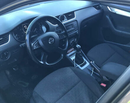 Коричневый Шкода Октавия, объемом двигателя 1.4 л и пробегом 380 тыс. км за 8000 $, фото 7 на Automoto.ua