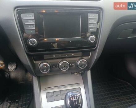 Коричневый Шкода Октавия, объемом двигателя 1.6 л и пробегом 200 тыс. км за 12200 $, фото 10 на Automoto.ua