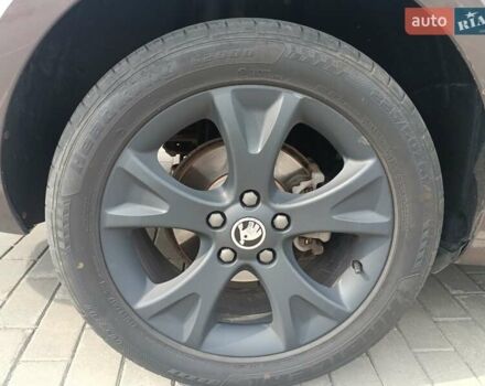 Коричневый Шкода Октавия, объемом двигателя 1.8 л и пробегом 326 тыс. км за 9500 $, фото 30 на Automoto.ua