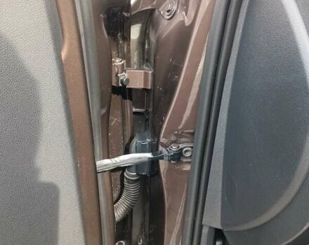 Коричневый Шкода Октавия, объемом двигателя 1.8 л и пробегом 326 тыс. км за 9500 $, фото 5 на Automoto.ua