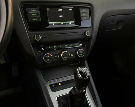 Шкода Октавія 2016 у Кривому Розі на Automoto.ua Коричневий Шкода Октавія, об'ємом двигуна 1.4 л та пробігом 114 тис. км за 13000 $, фото 14 на Automoto.ua