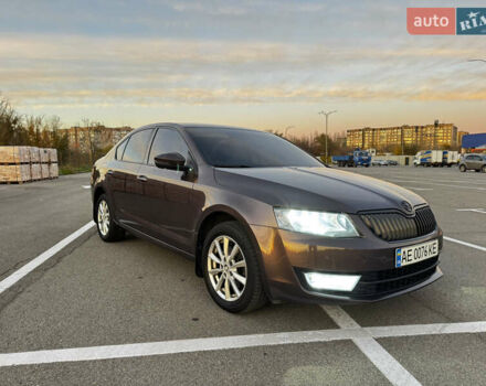 Шкода Октавія 2016 у Кривому Розі на Automoto.ua Коричневий Шкода Октавія, об'ємом двигуна 1.4 л та пробігом 114 тис. км за 13000 $, фото 2 на Automoto.ua