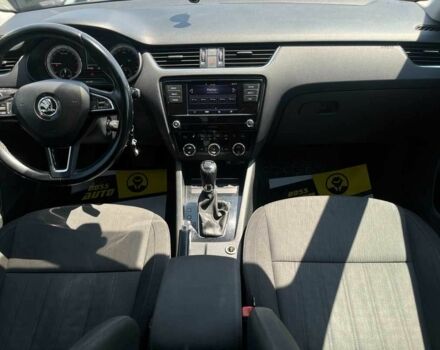 Коричневый Шкода Октавия, объемом двигателя 1.6 л и пробегом 317 тыс. км за 12800 $, фото 13 на Automoto.ua