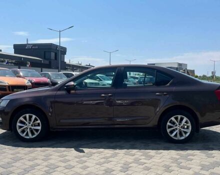 Коричневый Шкода Октавия, объемом двигателя 1.6 л и пробегом 317 тыс. км за 12800 $, фото 3 на Automoto.ua