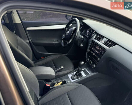 Коричневий Шкода Октавія, об'ємом двигуна 1.8 л та пробігом 162 тис. км за 13900 $, фото 11 на Automoto.ua