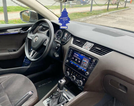 Коричневый Шкода Октавия, объемом двигателя 2 л и пробегом 178 тыс. км за 23500 $, фото 8 на Automoto.ua