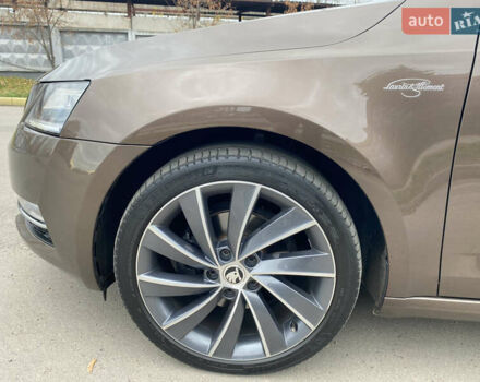 Коричневый Шкода Октавия, объемом двигателя 2 л и пробегом 178 тыс. км за 23500 $, фото 27 на Automoto.ua