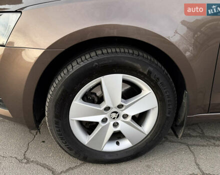 Коричневий Шкода Октавія, об'ємом двигуна 1.8 л та пробігом 162 тис. км за 13900 $, фото 4 на Automoto.ua