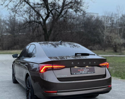 Коричневий Шкода Октавія, об'ємом двигуна 1.5 л та пробігом 52 тис. км за 18500 $, фото 14 на Automoto.ua