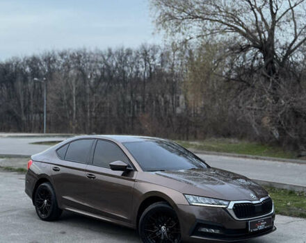 Коричневий Шкода Октавія, об'ємом двигуна 1.5 л та пробігом 52 тис. км за 18500 $, фото 2 на Automoto.ua