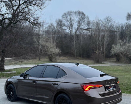 Коричневий Шкода Октавія, об'ємом двигуна 1.5 л та пробігом 52 тис. км за 18500 $, фото 15 на Automoto.ua