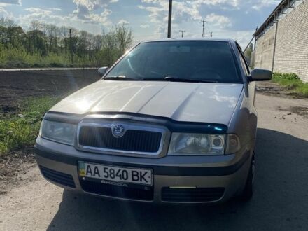 Шкода Октавия 2001 в Жашкове на Automoto.ua Коричневый Шкода Октавия, объемом двигателя 1.6 л и пробегом 320 тыс. км за 2200 $, фото 1 на Automoto.ua