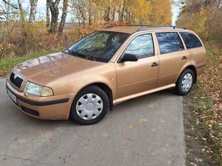 Коричневый Шкода Октавия, объемом двигателя 1.6 л и пробегом 314 тыс. км за 3900 $, фото 1 на Automoto.ua