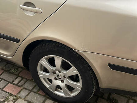 Шкода Октавія 2005 у Мостисках на Automoto.ua Коричневий Шкода Октавія, об'ємом двигуна 1.6 л та пробігом 217 тис. км за 4700 $, фото 1 на Automoto.ua