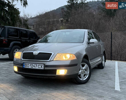 Коричневий Шкода Октавія, об'ємом двигуна 1.6 л та пробігом 270 тис. км за 4900 $, фото 1 на Automoto.ua