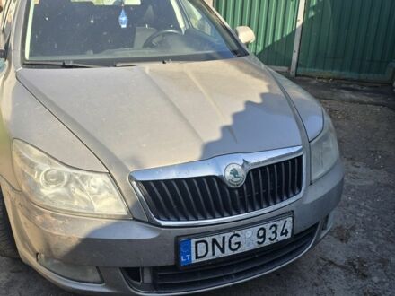 Шкода Октавія 2008 у Барышевке на Automoto.ua Коричневий Шкода Октавія, об'ємом двигуна 2 л та пробігом 500 тис. км за 2419 $, фото 1 на Automoto.ua