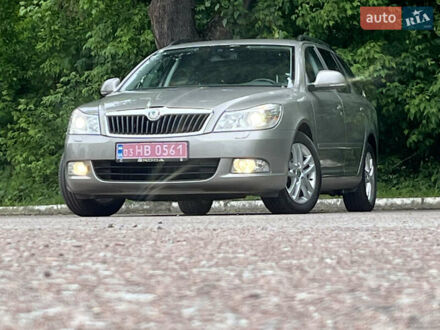 Шкода Октавия 2012 в Радивилове на Automoto.ua Коричневый Шкода Октавия, объемом двигателя 1.6 л и пробегом 200 тыс. км за 9200 $, фото 1 на Automoto.ua