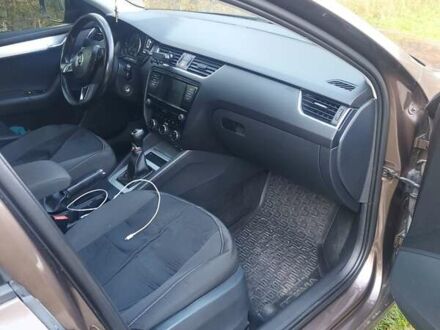 Коричневий Шкода Октавія, об'ємом двигуна 1.6 л та пробігом 270 тис. км за 12750 $, фото 1 на Automoto.ua