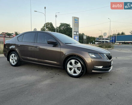 Коричневий Шкода Октавія, об'ємом двигуна 1.6 л та пробігом 230 тис. км за 14900 $, фото 1 на Automoto.ua