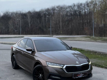 Коричневый Шкода Октавия, объемом двигателя 1.5 л и пробегом 52 тыс. км за 18500 $, фото 1 на Automoto.ua