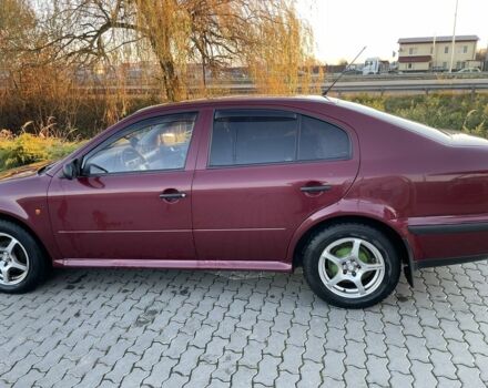 Красный Шкода Октавия, объемом двигателя 1.6 л и пробегом 280 тыс. км за 2650 $, фото 3 на Automoto.ua