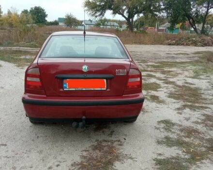 Червоний Шкода Октавія, об'ємом двигуна 0 л та пробігом 300 тис. км за 1850 $, фото 3 на Automoto.ua