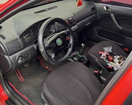 Червоний Шкода Октавія, об'ємом двигуна 1.6 л та пробігом 370 тис. км за 3999 $, фото 10 на Automoto.ua