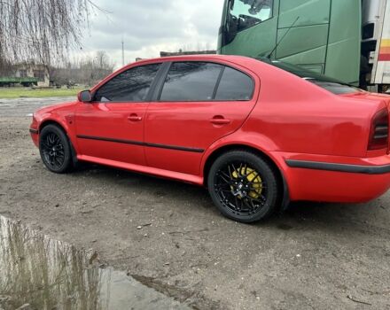 Червоний Шкода Октавія, об'ємом двигуна 1.6 л та пробігом 370 тис. км за 3999 $, фото 2 на Automoto.ua