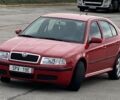 Красный Шкода Октавия, объемом двигателя 1 л и пробегом 222 тыс. км за 5199 $, фото 1 на Automoto.ua