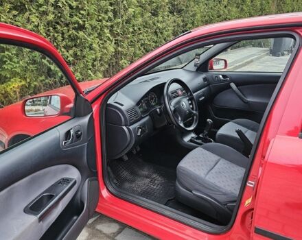 Красный Шкода Октавия, объемом двигателя 1.6 л и пробегом 227 тыс. км за 4999 $, фото 7 на Automoto.ua