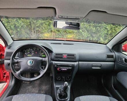 Красный Шкода Октавия, объемом двигателя 1.6 л и пробегом 227 тыс. км за 4999 $, фото 8 на Automoto.ua