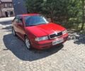 Красный Шкода Октавия, объемом двигателя 1.6 л и пробегом 300 тыс. км за 3200 $, фото 3 на Automoto.ua