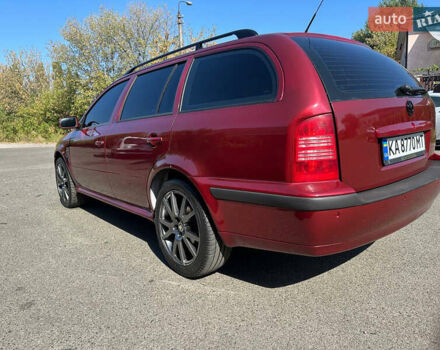 Красный Шкода Октавия, объемом двигателя 1.98 л и пробегом 211 тыс. км за 3800 $, фото 10 на Automoto.ua