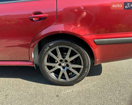 Красный Шкода Октавия, объемом двигателя 1.98 л и пробегом 211 тыс. км за 3800 $, фото 12 на Automoto.ua