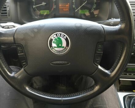 Красный Шкода Октавия, объемом двигателя 1.6 л и пробегом 196 тыс. км за 4500 $, фото 2 на Automoto.ua