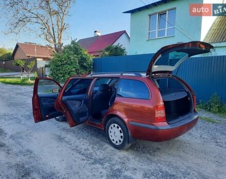 Красный Шкода Октавия, объемом двигателя 1.6 л и пробегом 212 тыс. км за 4750 $, фото 33 на Automoto.ua