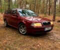 Красный Шкода Октавия, объемом двигателя 1.6 л и пробегом 235 тыс. км за 4900 $, фото 5 на Automoto.ua