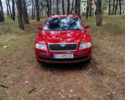 Красный Шкода Октавия, объемом двигателя 1.6 л и пробегом 318 тыс. км за 5150 $, фото 5 на Automoto.ua