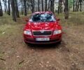 Красный Шкода Октавия, объемом двигателя 1.6 л и пробегом 318 тыс. км за 5150 $, фото 5 на Automoto.ua
