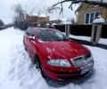 Красный Шкода Октавия, объемом двигателя 2 л и пробегом 258 тыс. км за 5100 $, фото 1 на Automoto.ua