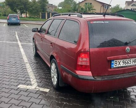 Красный Шкода Октавия, объемом двигателя 1.6 л и пробегом 288 тыс. км за 4500 $, фото 4 на Automoto.ua