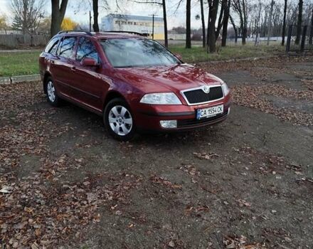Красный Шкода Октавия, объемом двигателя 1.6 л и пробегом 330 тыс. км за 5800 $, фото 2 на Automoto.ua