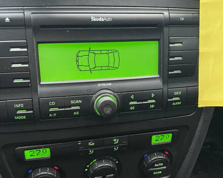 Красный Шкода Октавия, объемом двигателя 1.6 л и пробегом 280 тыс. км за 5500 $, фото 21 на Automoto.ua