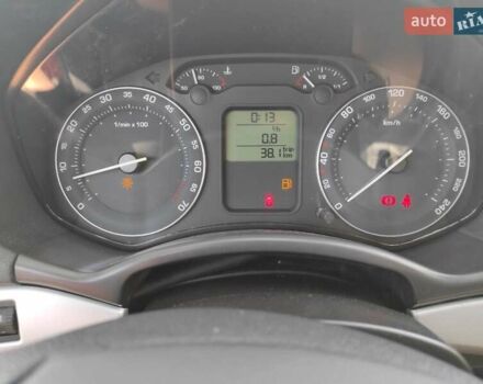 Червоний Шкода Октавія, об'ємом двигуна 1.6 л та пробігом 270 тис. км за 4750 $, фото 8 на Automoto.ua