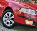 Красный Шкода Октавия, объемом двигателя 1.6 л и пробегом 188 тыс. км за 5750 $, фото 70 на Automoto.ua