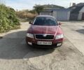 Шкода Октавия 2006 в Каменское - Днепродзержинск на Automoto.ua Красный Шкода Октавия, объемом двигателя 2 л и пробегом 249 тыс. км за 6500 $, фото 1 на Automoto.ua