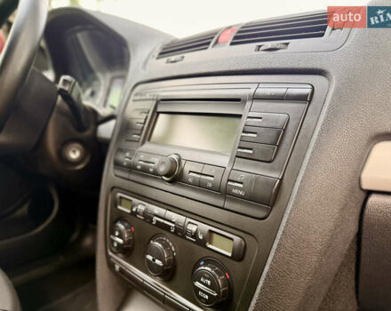 Червоний Шкода Октавія, об'ємом двигуна 1.6 л та пробігом 240 тис. км за 7350 $, фото 42 на Automoto.ua